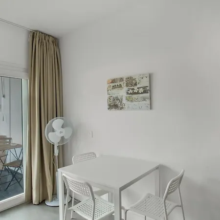 Apartmán Estudio Yumbo Playa *