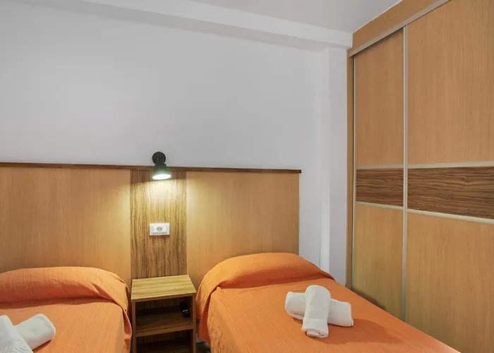 Estudio Yumbo Playa Apartment *